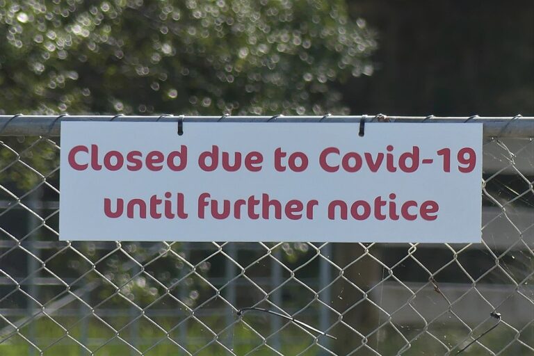 COVID-19: Los Angeles, new restrictions until December 20