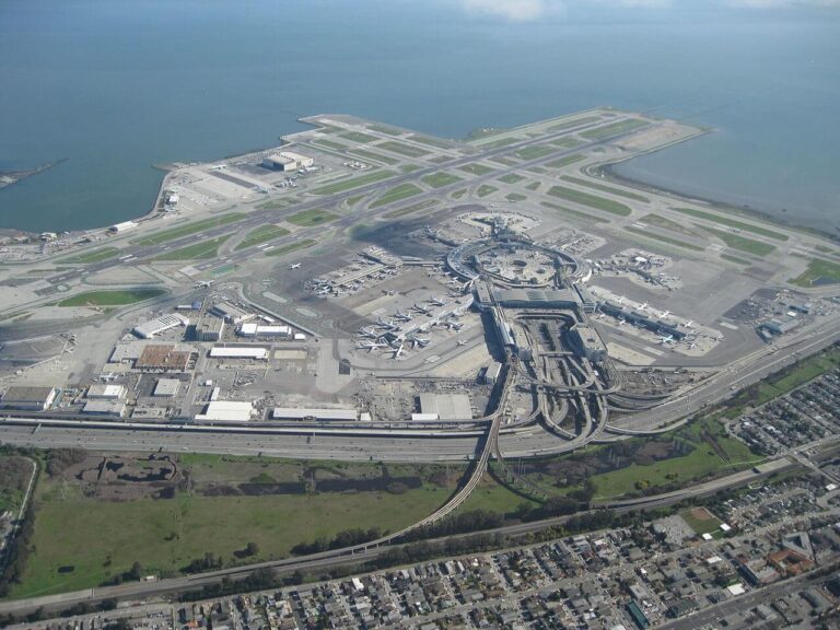 COVID-19: Clínica en SFO vacunará a personas de 65 años o más