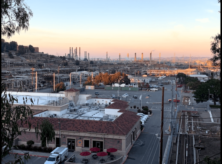 Contra Costa: Derrame de petróleo causado por Chevron en Richmond es atendido por autoridades