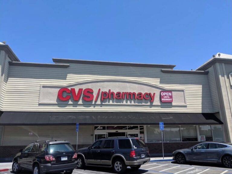 Redwood City Council votes to protect store and pharmacy employees