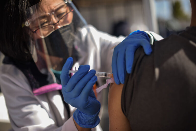 Redwood City Holds Successful Sunday "Vaccination Clinic