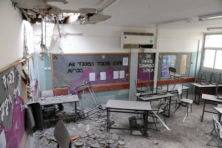 Israeli-Palestinian clashes escalate, Biden condemns attacks