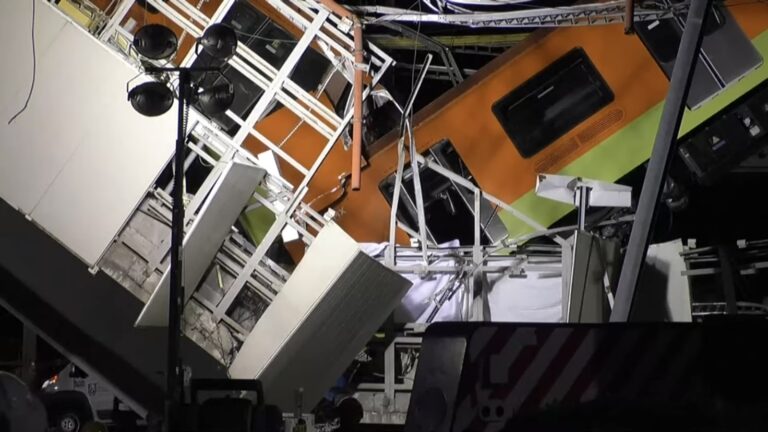 Biden Expresses Condolences to Mexico in Passenger Train Crash