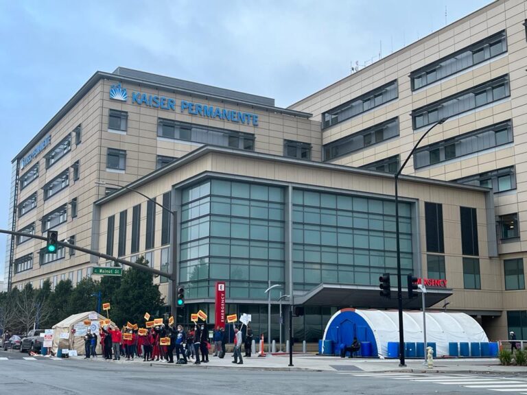 Trabajadores de Kaiser se solidarizan con huelga de ingenieros