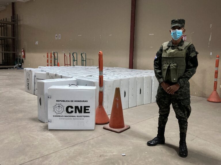 Reportan compra de votos en Honduras a horas de iniciar los comicios
