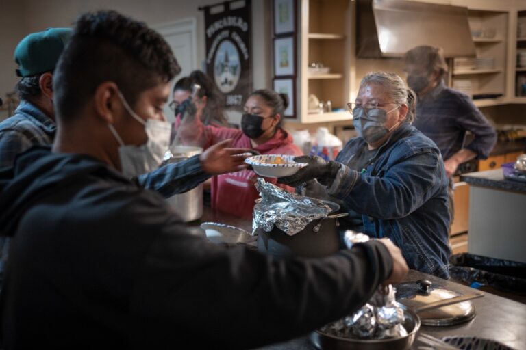 Pescadero Campesinos Build Bridge on their Road to Independence