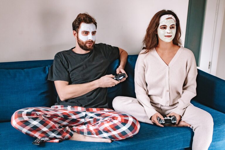 Series, video games and social networks cause less sexual activity in the U.S.