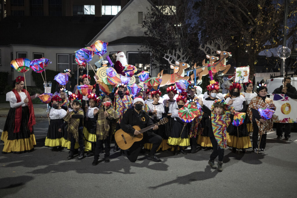 Casa Circulo Cultural at the Hometown Holidays Parade in Redwood City, CA.