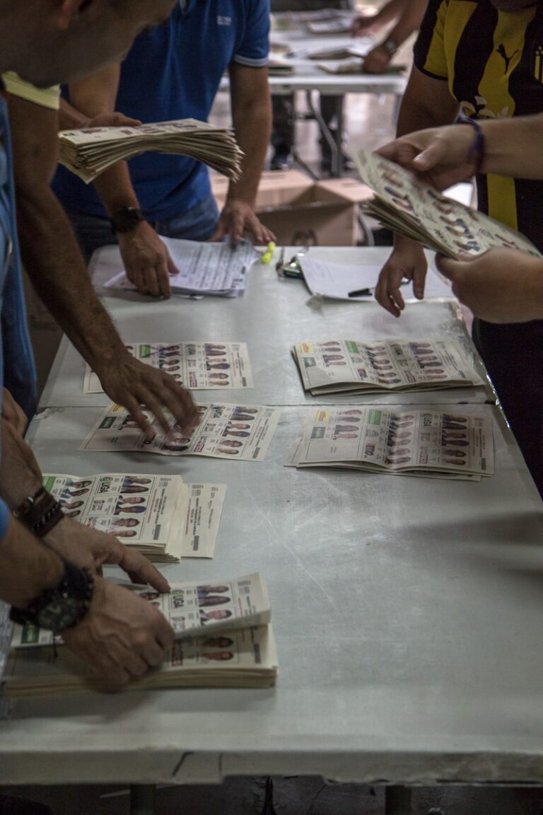 Colombian elections: between the right of Fico and the left of Petro and Marquez