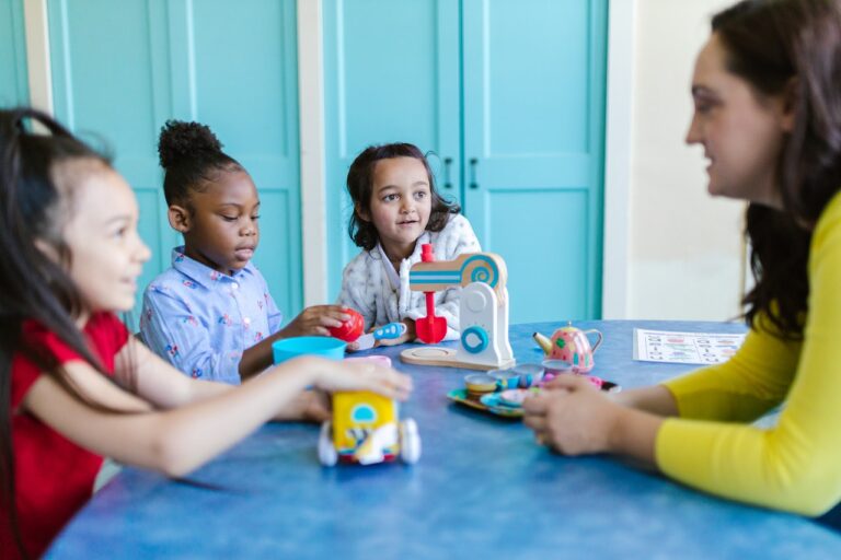 Redwood City School District offers tools for families to cope with violent events