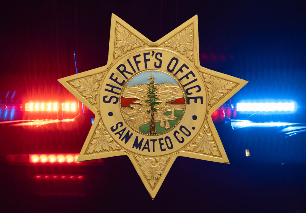 Redwood City police seek sexual assault suspect