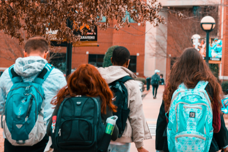 3,500 backpacks distributed in San Mateo for students in need