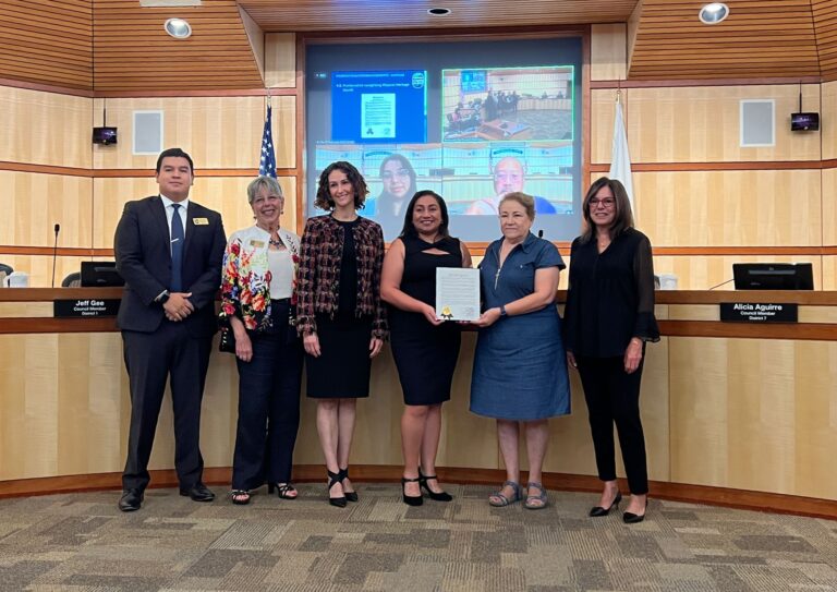 Casa Círculo Cultural receives Hispanic Heritage Month Proclamation for its community work