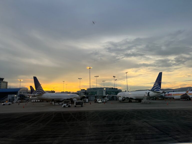 The hell of flying on Copa Airlines and the ordeal of crossing immigration in Panama