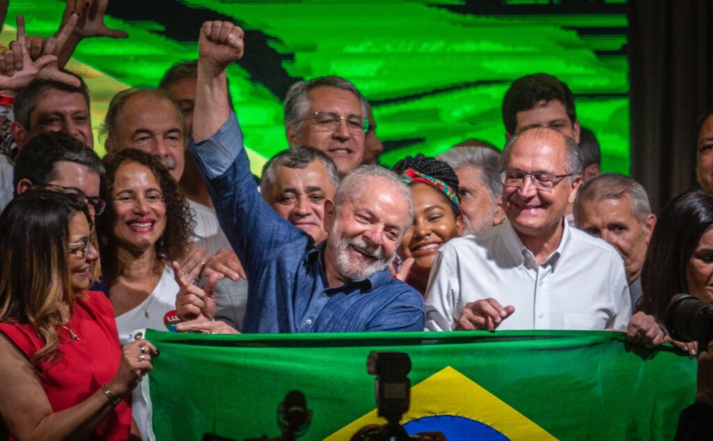Con más del 50 por ciento de los votos, Luiz Inácio Lula da Silva se convierte en el virtual ganador de las elecciones de Brasil