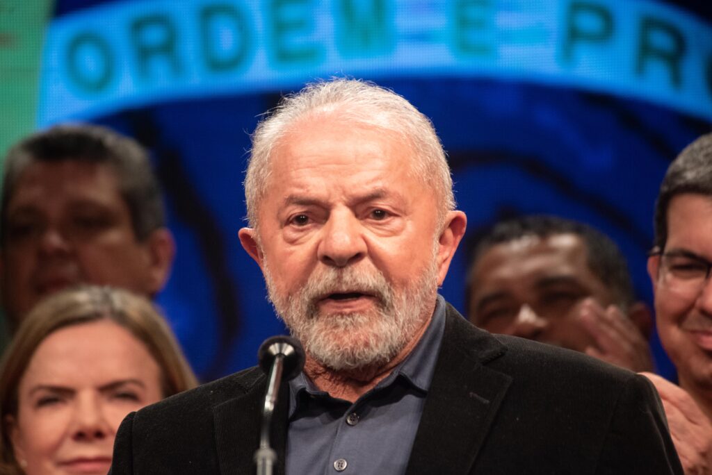 Luiz Inácio Lula da Silva es acusado de disminuir la libertad de credo en Brasil