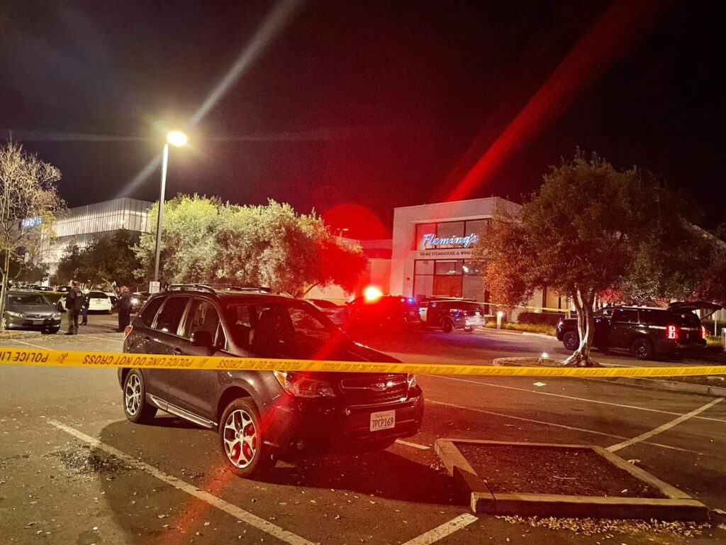 tiroteo en Centro Comercial de Stanford