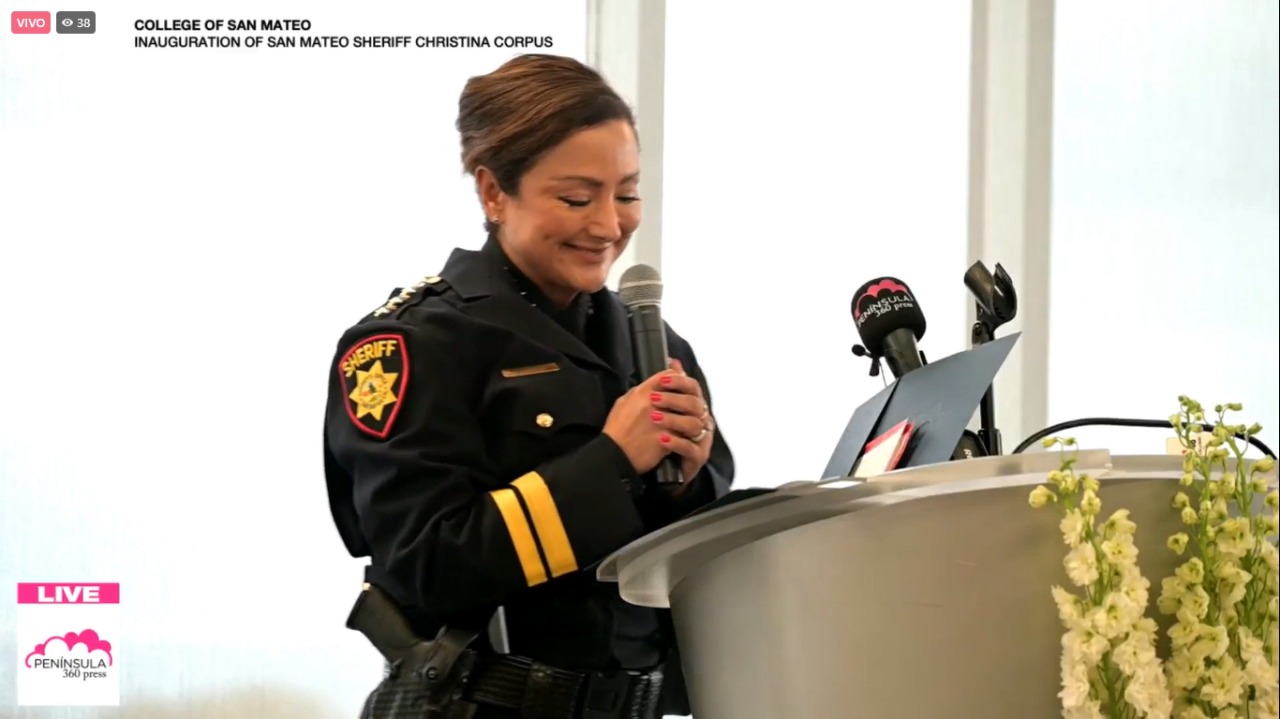 Sheriff Christina Corpus llama a cambios en la profesión policial: “La mejor supervisión es la percepción” 