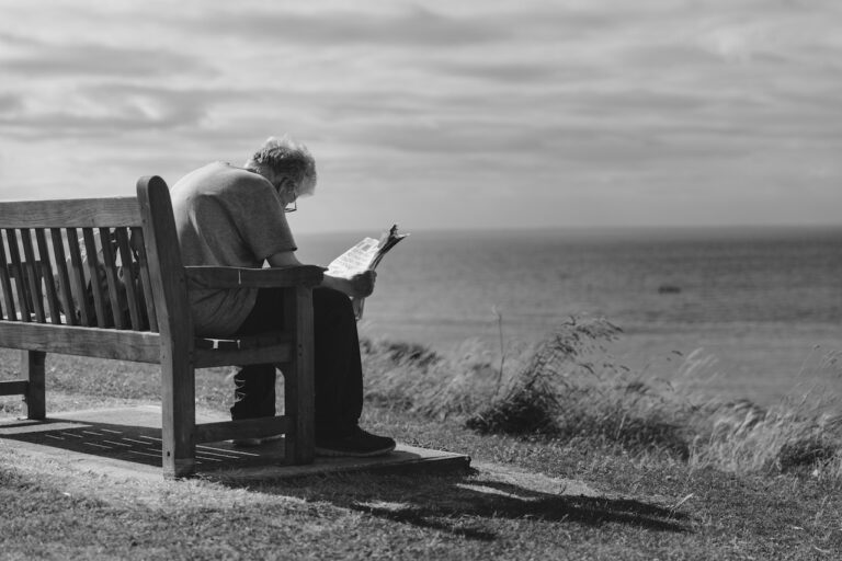 The invisibility of the elderly, a forgotten generation