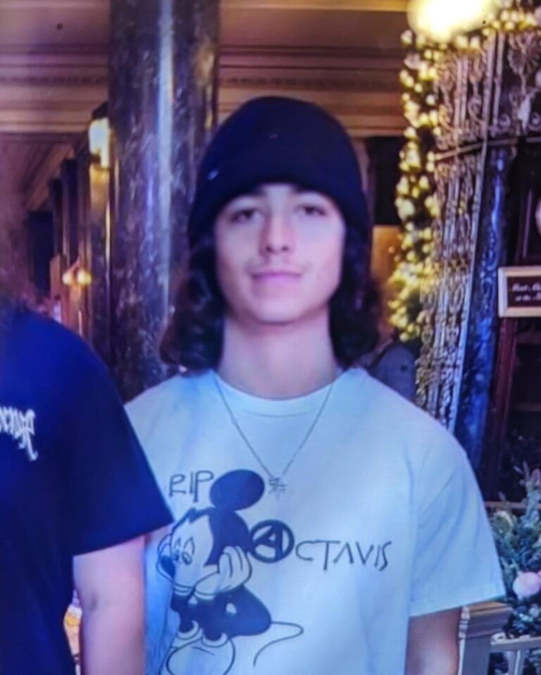 Buscan a menor desaparecido en Redwood City