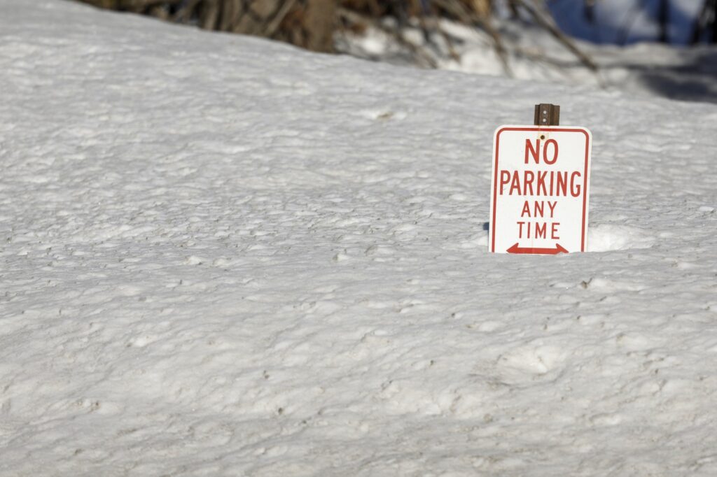 Registro de niveles de nieve en la Sierra Nevada, California se acercan al récord para esta época del año
