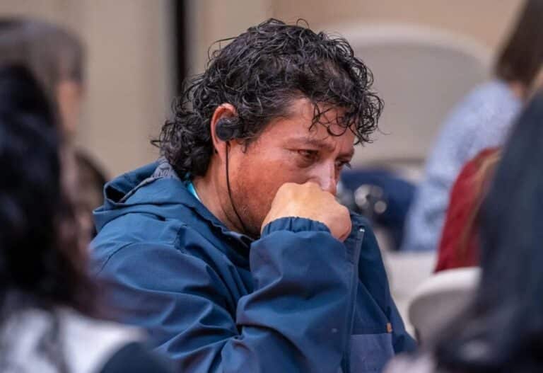 Más que palabras: La falta de servicios de traducción y de confianza dejan fuera las voces en Stockton