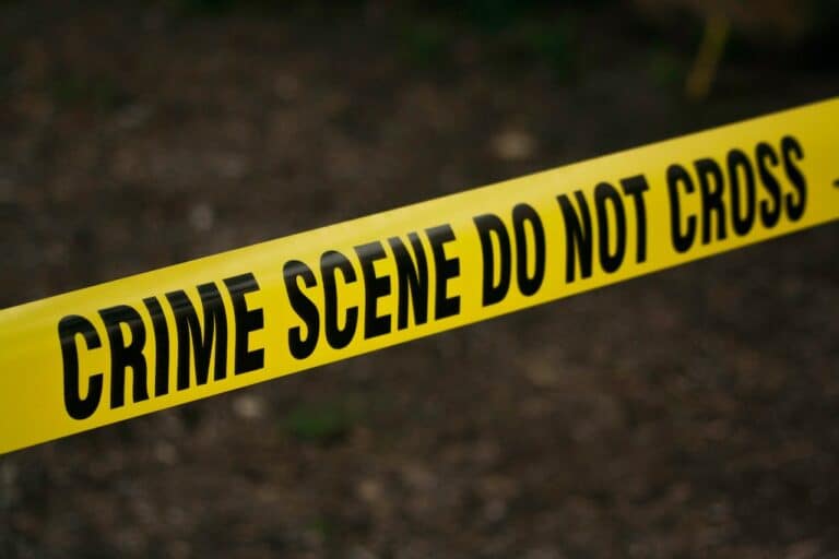 Hieren a 5 hombres en un tiroteo en Redwood City