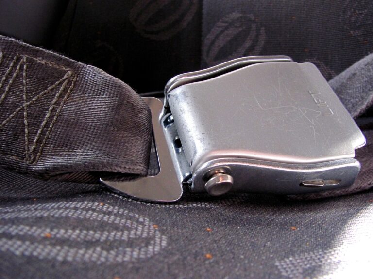 Con campaña «Click It or Ticket» recuerdan a conductores usar siempre cinturón de seguridad