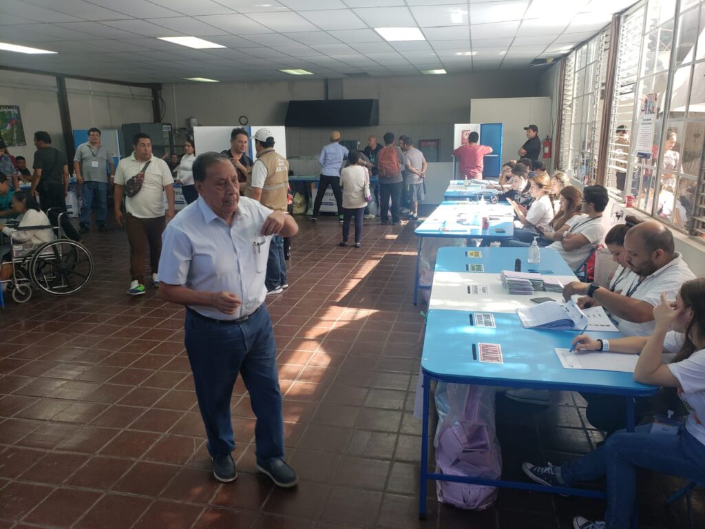 Clientelismo y acarreo de votos en elecciones generales de Guatemala