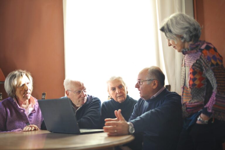 FDA aprueba nuevo medicamento para tratar Alzheimer