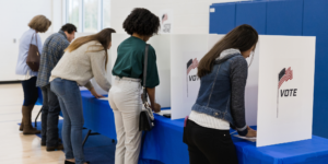 Inicia votación en persona en los 9 centros de votación del condado de San Mateo