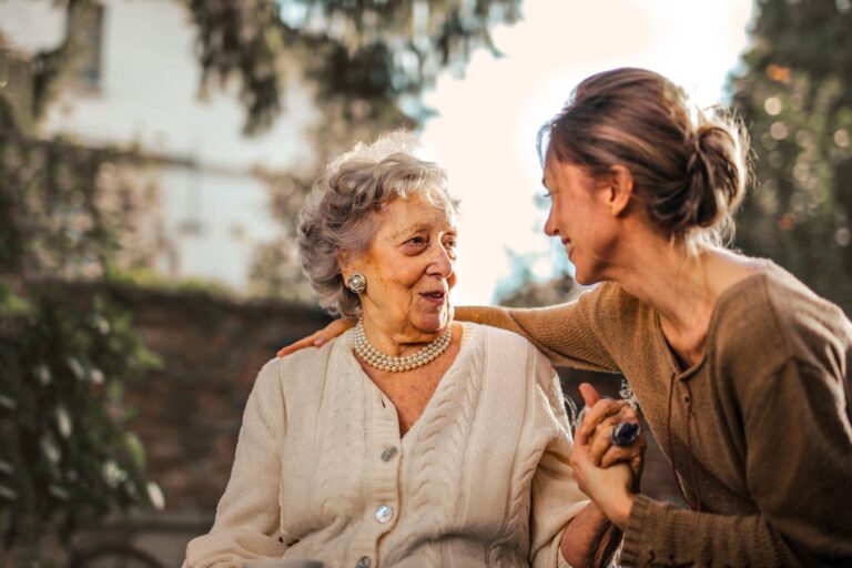 Take advantage of the last few months for free online training with payment for caregivers