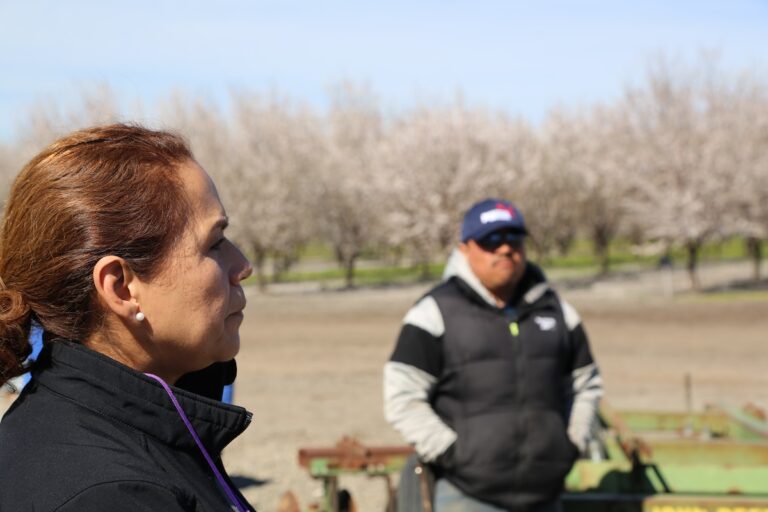 Conectando a los trabajadores agrícolas con atención médica en el norte rural de California