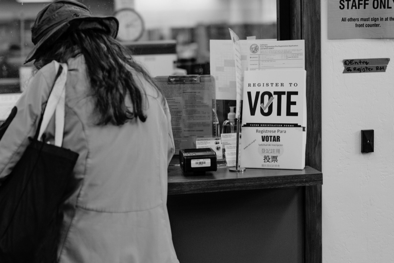 California se pronuncia sobre redadas contra organizadores de derechos electorales latinos en Texas