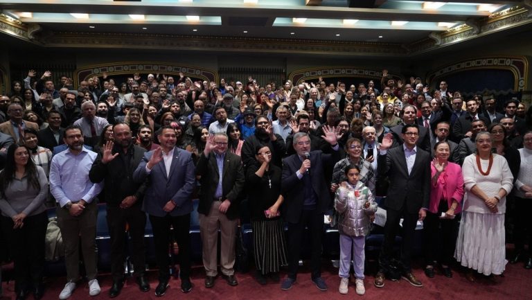 Canciller de México anuncia esfuerzos de red de consulados en EE. UU. para apoyar a paisanos mexicanos