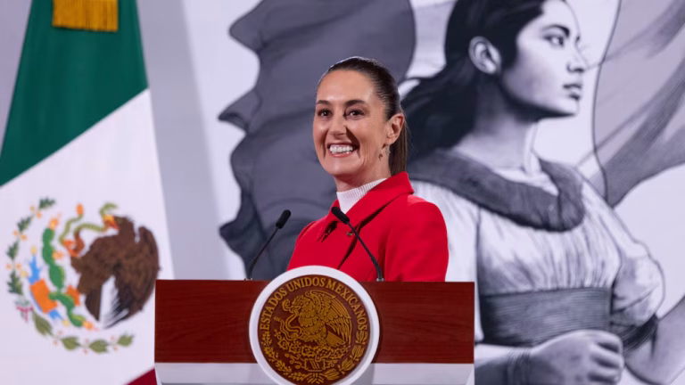Gobierno de México implementará “Botón de Alerta” para inmigrantes en EE. UU. ante posibles deportaciones