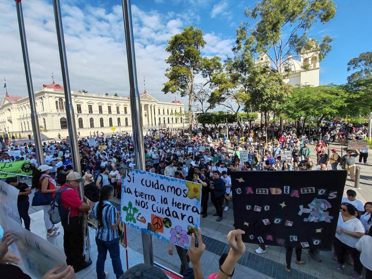 El Salvador echa abajo ley antiminera de 2017 y desata las inconformidades