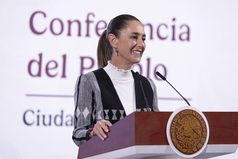 “No debemos aceptar clasismo, racismo ni autoritarismo”: presidenta Claudia Sheinbaum
