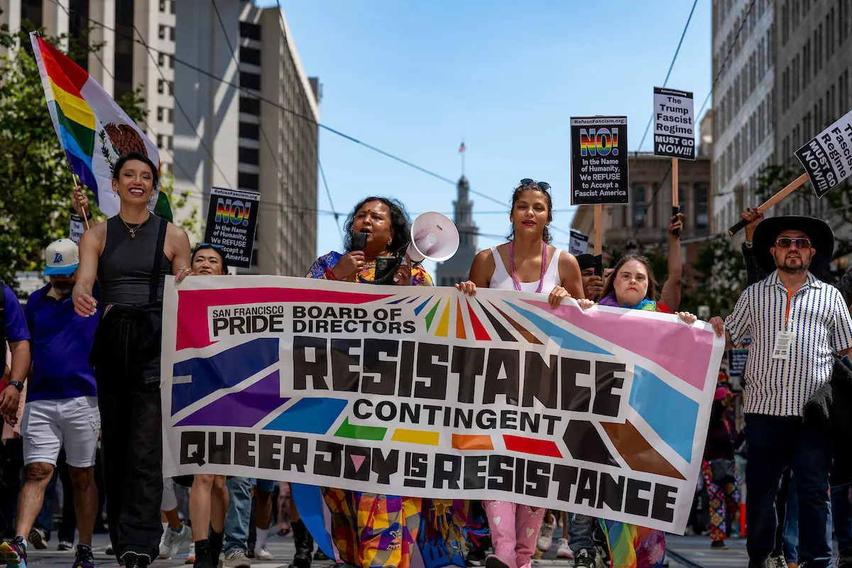 El tema del 55.º desfile anual del Orgullo fue La alegría queer es resistencia.