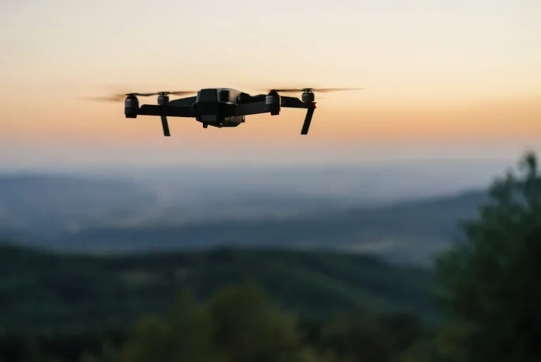 Dron ayuda a la policía de Redwood City a arrestar a menores y recuperar cargamento de drogas