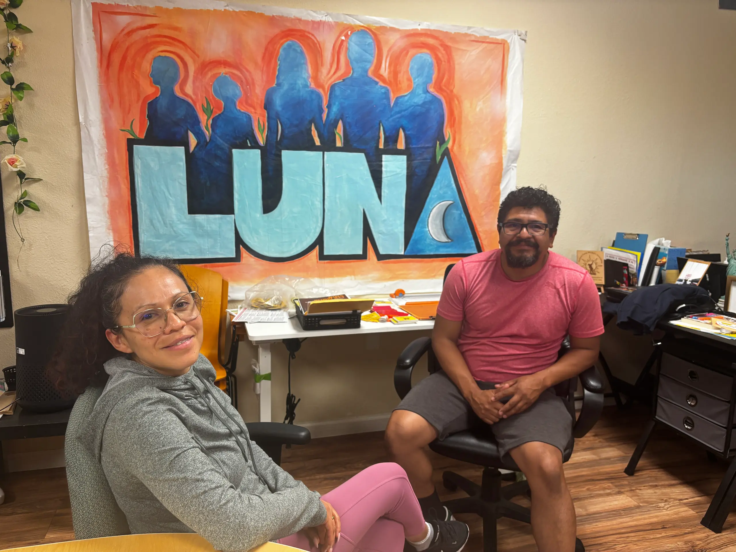 Latinos Unidos por una Nueva América (LUNA), una organización de base en San José está dando sus primeros pasos para organizar lo que llaman "guardias comunitarias", como respuesta a las violentas acciones antiinmigrantes del gobierno de Trump. Foto: Raúl Ayrala