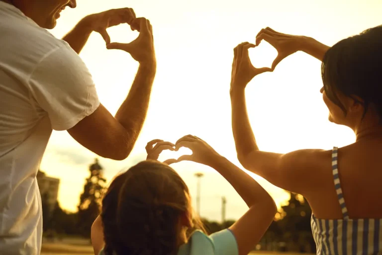 Último “Día de la Familia” del verano llega a Jack Farrell Park con música, béisbol, cine y mochilas gratis