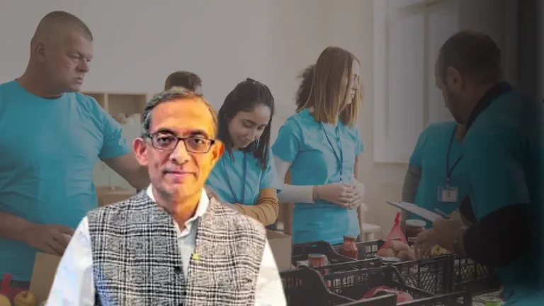 Banerjee, Premio Nobel pide reestructurar la ayuda global ante crisis humanitaria