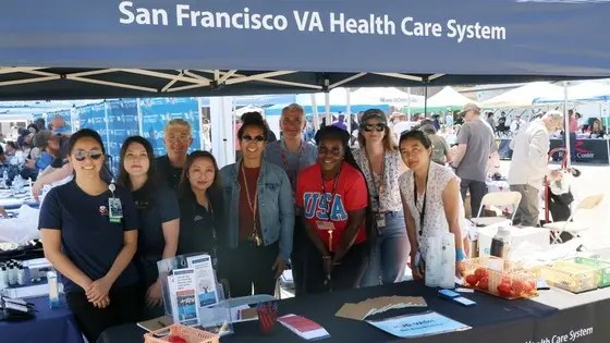 El evento Veterans Stand Down, reunió a decenas de exmilitares que acudieron en busca de atención médica, orientación laboral, apoyo para la salud mental y otros servicios. 