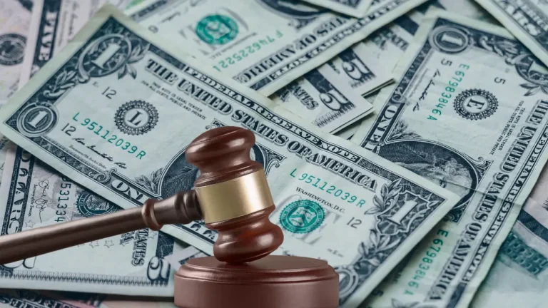 Decenas de ciudades y condados demandan a la administración de Trump por la retirada de fondos para respuestas de emergencia