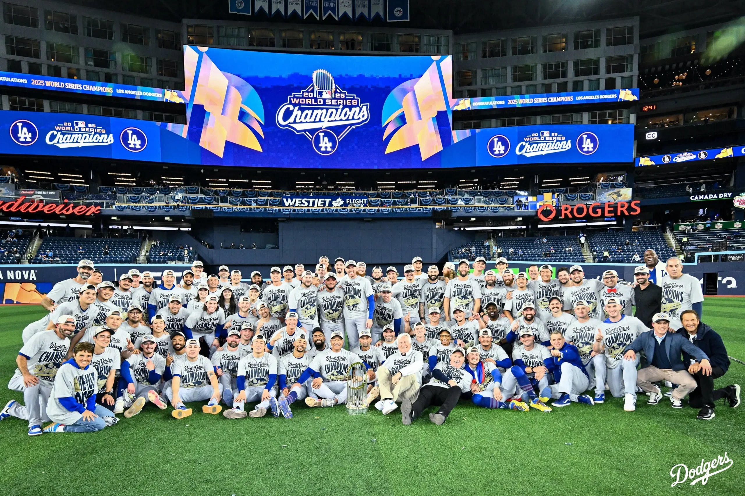 Los Dodgers de Los Ángeles se impusieron 5-4 a los Blue Jays de Toronto en uno de los juegos 7 más recordados en la historia de la Serie Mundial.