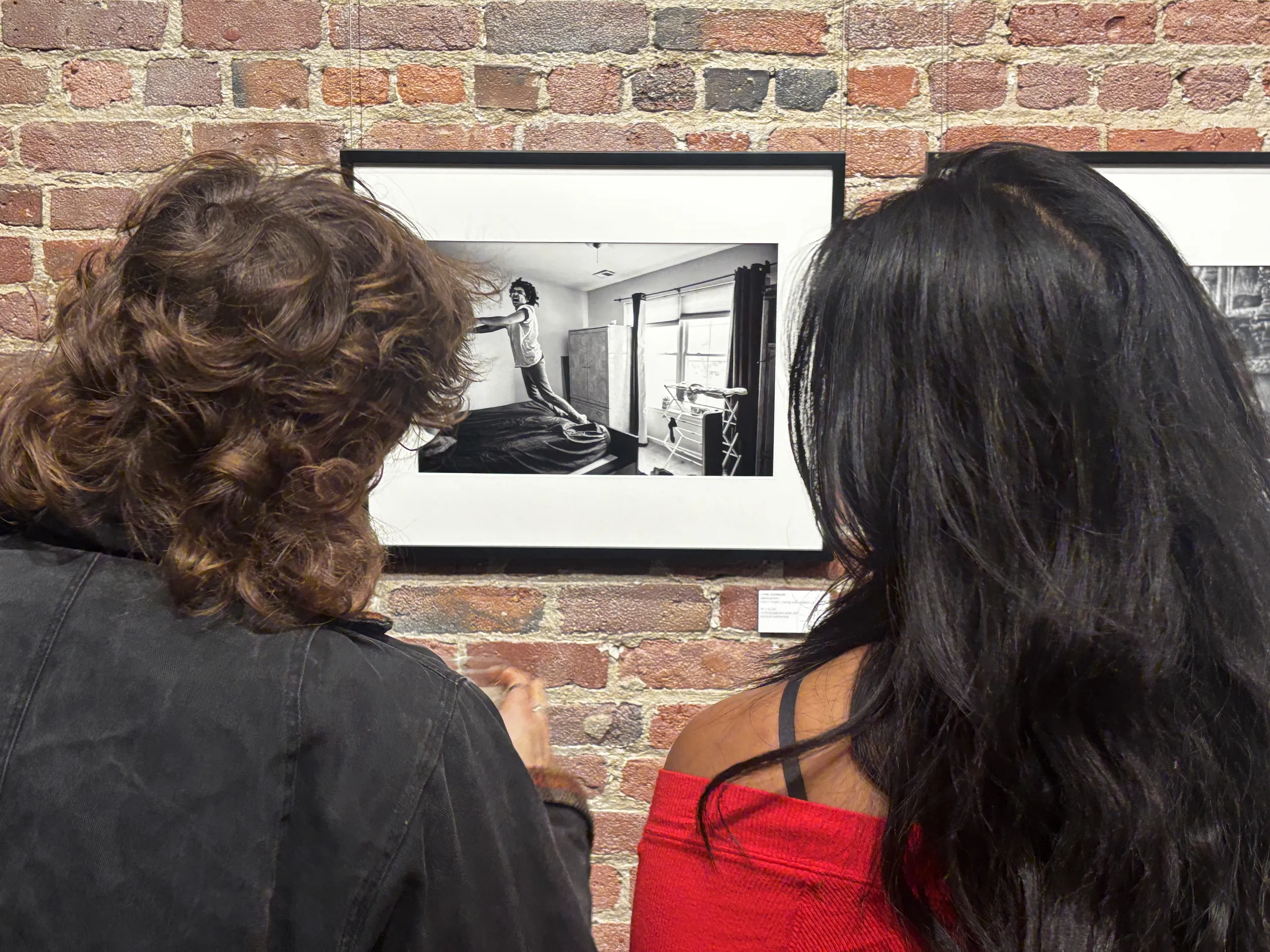 El curador Liu puntualizó que tiene expectativa acerca de la muestra: "La comunidad artística del área de la Bahía es muy fuerte, muchos son y somos amigos. Creo que estarán interesados en verla."