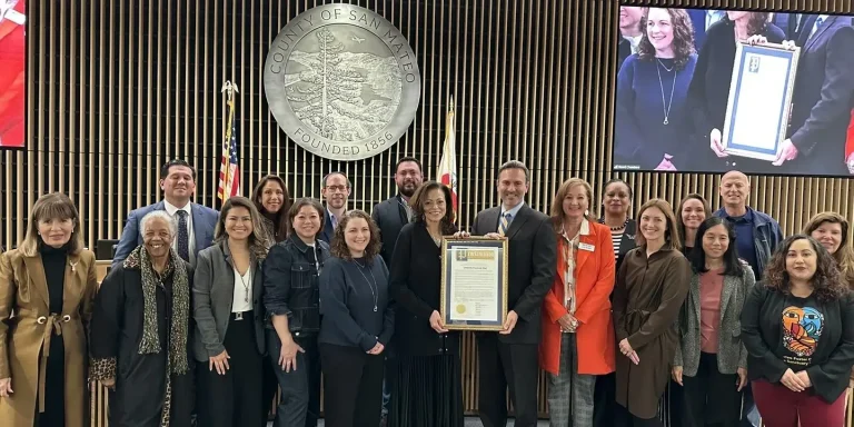 Condado de San Mateo reconoce a fundaciones comunitarias mientras crece la necesidad de apoyo social