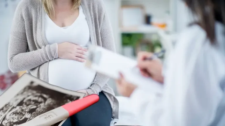 California mantendrá cobertura materna completa sin importar estatus migratorio