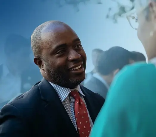 El Superintendente Estatal de Instrucción Pública, Tony Thurmond, demócrata, es el único candidato actualmente en un escaño estatal.